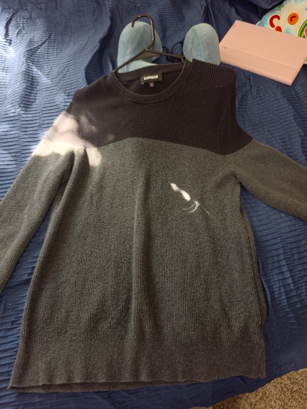 Express Men’s Two-Tone Crewneck Sweater - Black & Charcoal Gray